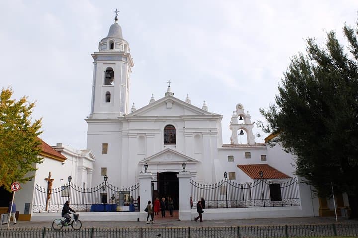 Recoleta and Palermo: A Four-Hour Bike Tour Through Buenos Aires’ Parks and Palaces photo 3
