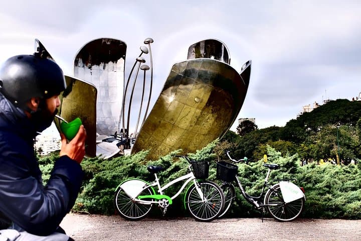 Recoleta and Palermo: A Four-Hour Bike Tour Through Buenos Aires’ Parks and Palaces photo 4
