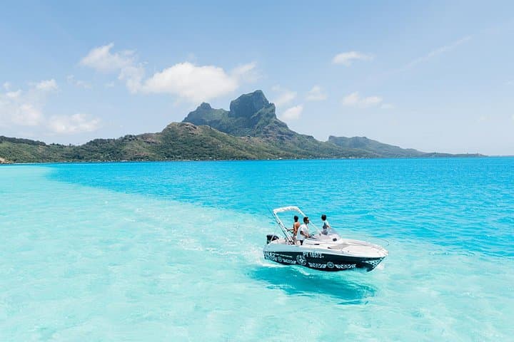 Bora Bora Private Lagoon Fishing Tour — 4-Hour Guided Fishing Experience photo 4