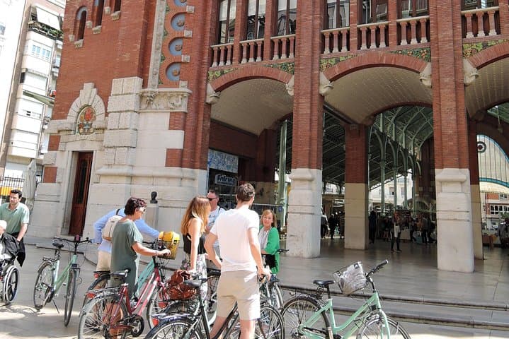 Private Old Town Walking Tour of Valencia: La Lonja, Cathedral & Hidden Squares photo 3