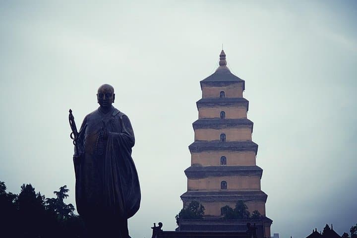 4-Day Xi'an Cultural & Huashan Adventure: Terracotta Warriors, City Wall & North Peak photo 2