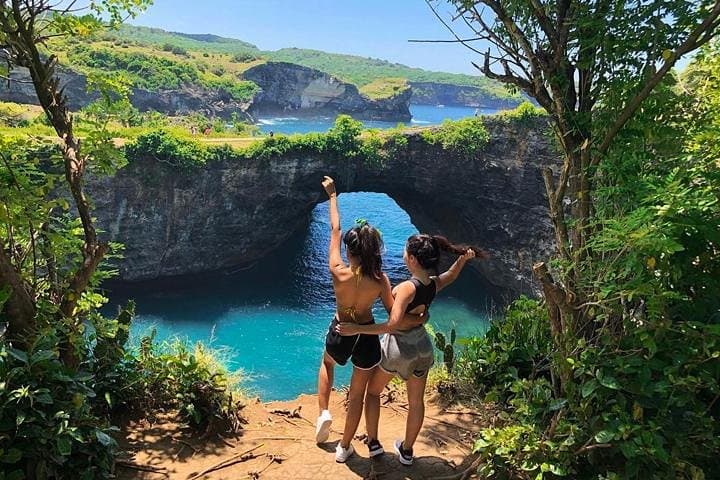 One Day Nusa Penida Island West: Kelingking, Broken Beach & Crystal Bay photo 1