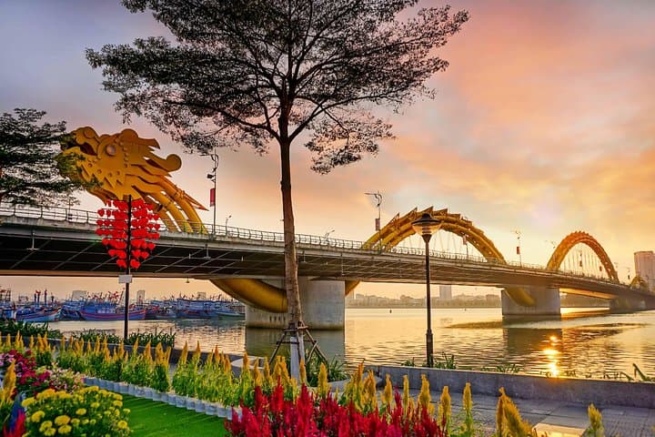 Explore Da Nang by Night: A Fascinating Evening Tour Adventure photo 6