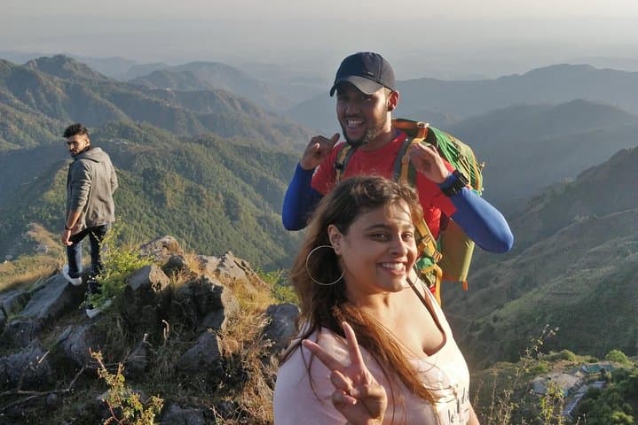 Top Tibba Day Hike: 8,500 ft Panoramic Trek Near Mussoorie