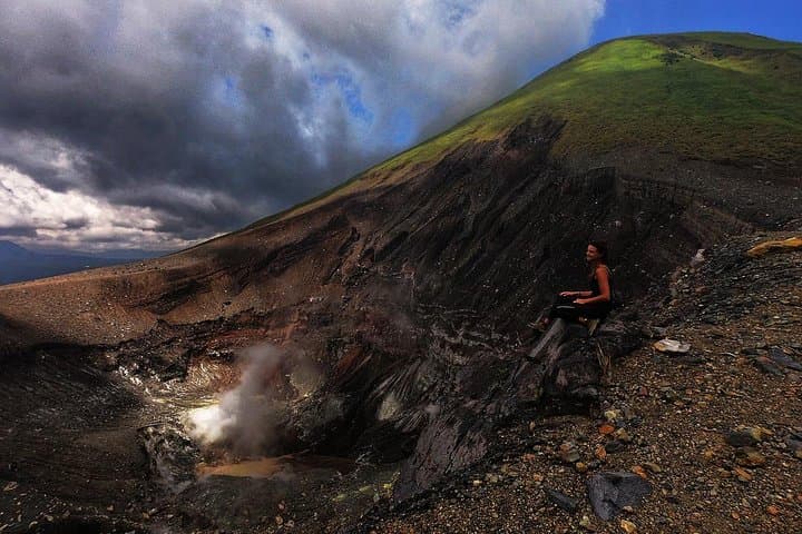 Trek Mount Mahawu and Lokon: Volcano Crater Hike from Manado