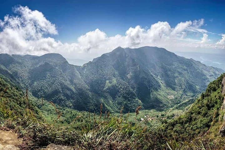 Misty Mountains 2-Day Private Horton Plains, Kandy & Nuwara Eliya Tour photo 5