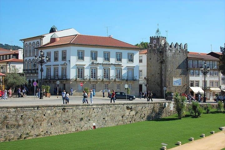 Alto Minho Full-Day Private Tour: Barcelos, Ponte de Lima & Santa Luzia photo 2
