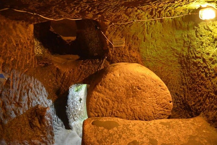 Cappadocia Daily Red Plus Tour: Full-Day Red Route to Zelve, Göreme & Ozkonak Underground City
