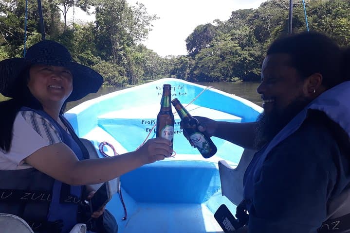 Granada Full-Day: Lake Islets Boat, Colonial Walk, Catarina Lookout & Masaya Lava
