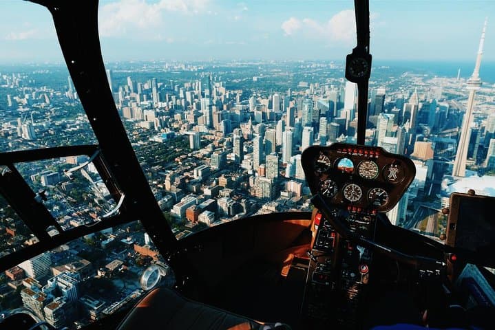 Toronto from Above: Romantic Private Helicopter Helicopter Tour for Two photo 2
