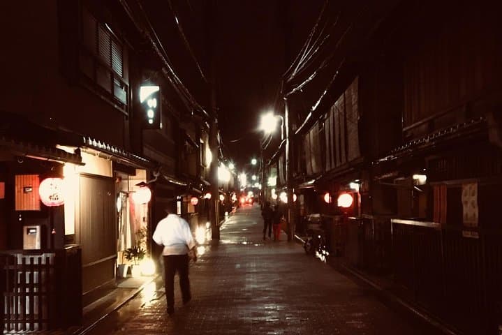 Private 4‑Hour Walking Tour of Kyoto: Temples, Torii Gates & Local Secrets photo 2