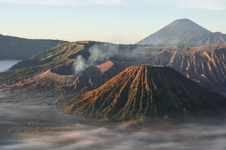 Yogyakarta to Bromo & Ijen: 5-Day Volcano, Temples and Blue Fire Adventure photo 4