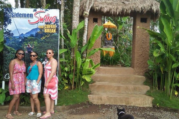 Sidemen Swing: Hilltop Coconut-Tree Swing with Mount Agung Views photo 2