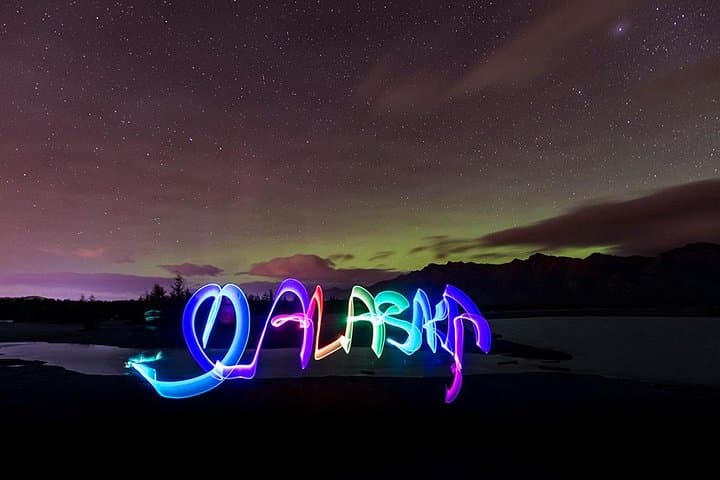 Anchorage Northern Lights Photo Tour: Chasing Aurora from City Overlooks to Hatcher Pass photo 5