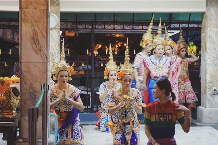 Half-Day Bangkok Shrines Walk & Food Tour — Street Food, Shrines & Local Life photo 2