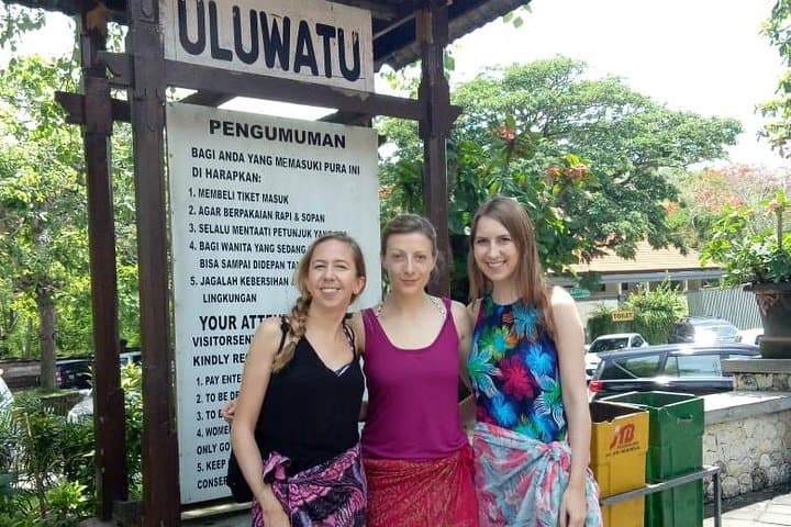 Sunset at Uluwatu: South Bali Temple Tour & Kecak Dance Experience photo 4