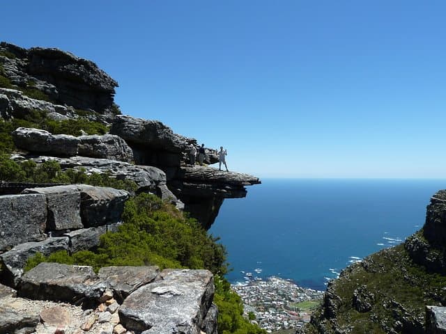 Off-the-Beaten-Track Table Mountain Hike: Fynbos, Reservoirs & Summit Views