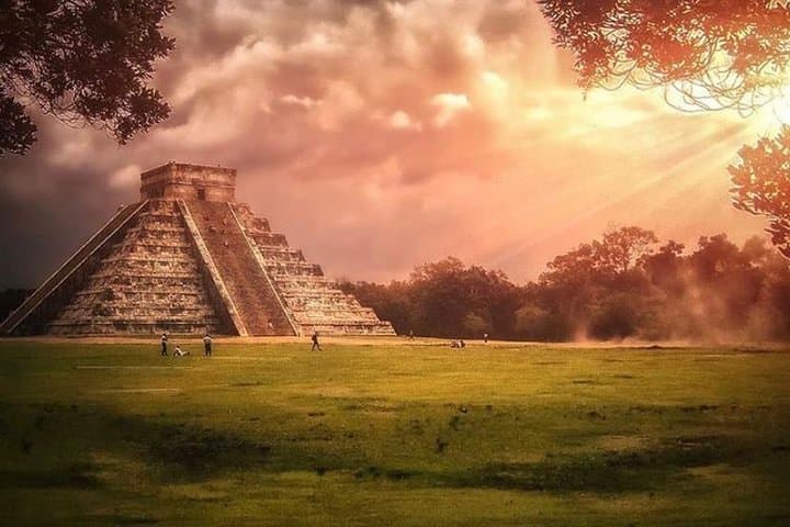 Chichen Itza VIP Full-Day: Pyramid, Cenote Swim & Valladolid Cultural Tour photo 5
