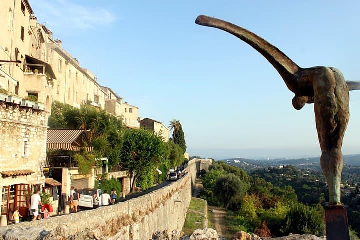 Provençal Countryside Day Tour from Nice: Grasse, Gourdon, Gorges du Loup & Saint-Paul-de-Vence photo 3