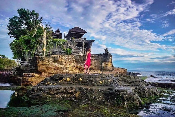 Private Full-Day Tanah Lot, Tirta Empul & Kanto Lampo Waterfall Tour from Ubud
