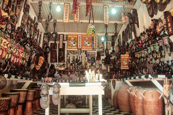 Accra Shopping Experience Tour: Bargains, Shea Butter & Local Crafts