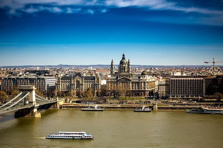 Private Prague to Budapest Transfer: Door-to-Door Comfort with Local Insight photo 2