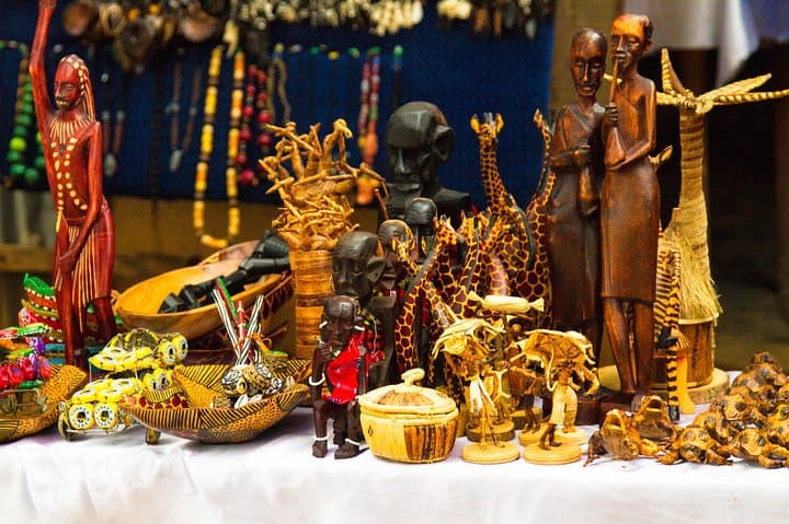 Accra Shopping Experience Tour: Bargains, Shea Butter & Local Crafts photo 3