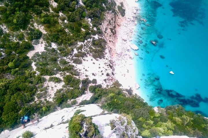 Climb Aguglia di Goloritzè: Via Lunga Multipitch on Sardinia’s Sea Needle photo 3