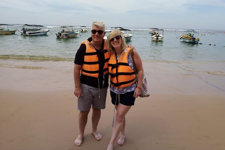 Hikkaduwa Beach Canoe Ride — Hour-Long Paddle to Turtles and Coral photo 5