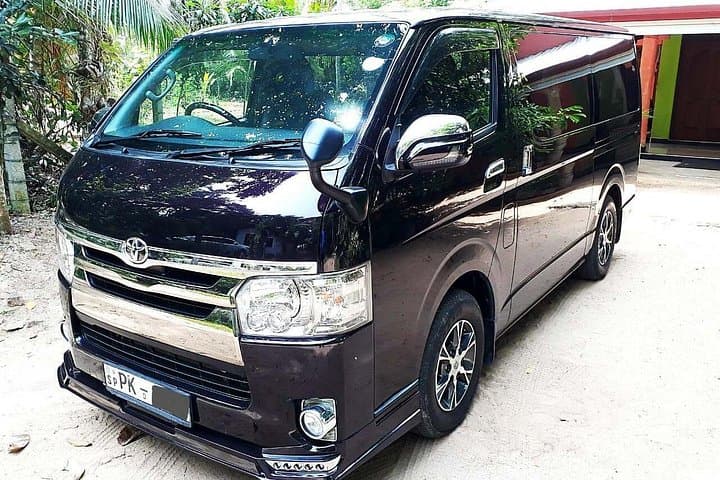 Private Transfer from Hambantota Shangri-La to Colombo Airport — 4–5 Hour Route photo 2