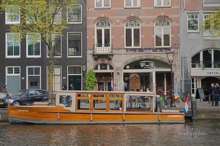 90-Minute Leemstar Electric Canal Cruise in Amsterdam — Small-Group Guided Tour photo 6