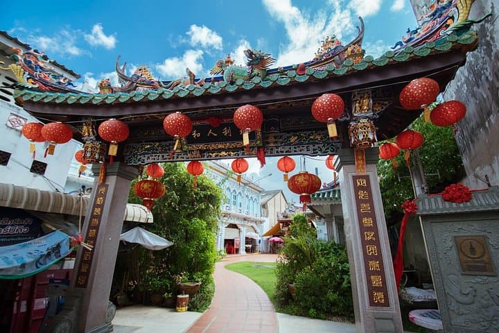 Phuket Old Town to Big Buddha: Private 8‑Hour Cultural & Viewpoint Tour photo 5