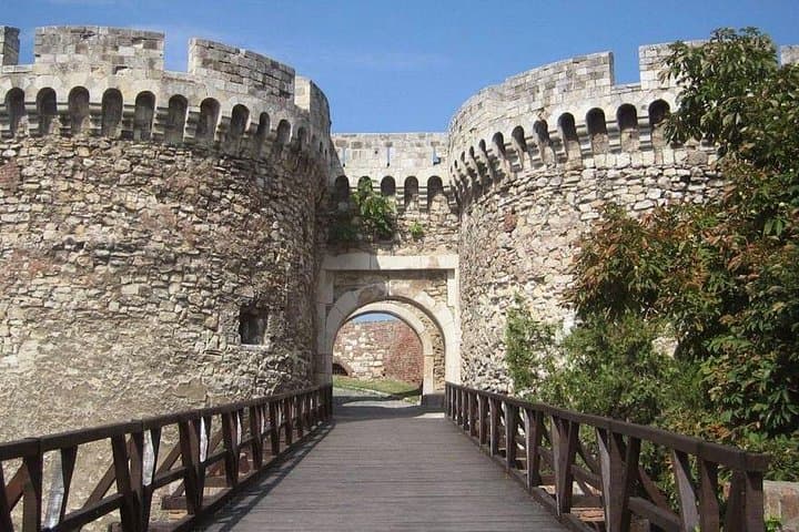Skopje Architecture Tour: From Fortress to Socialist Megastructures photo 2