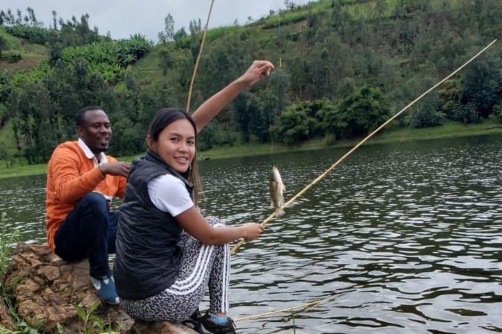 4-Day Rwanda Eco Tour: Rainforests, Twin Lakes & Community Immersion photo 4