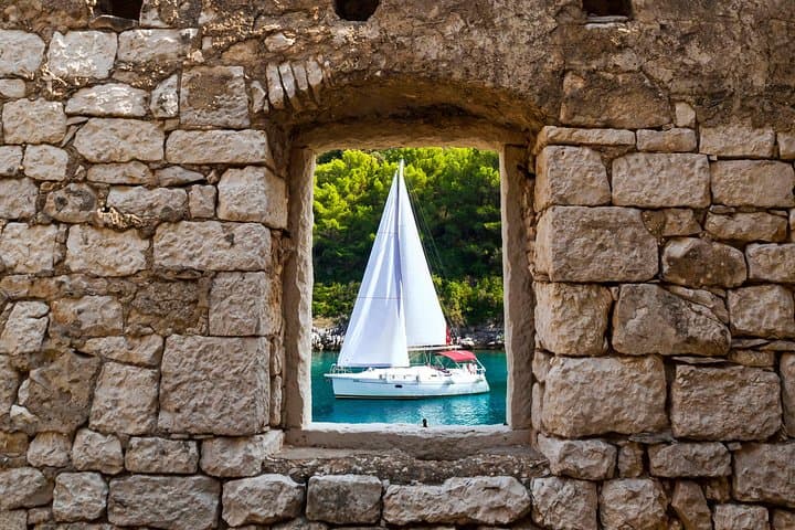 Sail to Brač: Full-Day Private Trip from Omiš — Snorkel, SUP & Pučišća photo 6