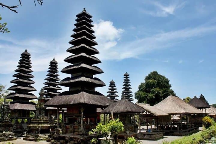 Bali Private Day Tour: Ulun Danu, Handara Gate & Jatiluwih Rice Terraces photo 2