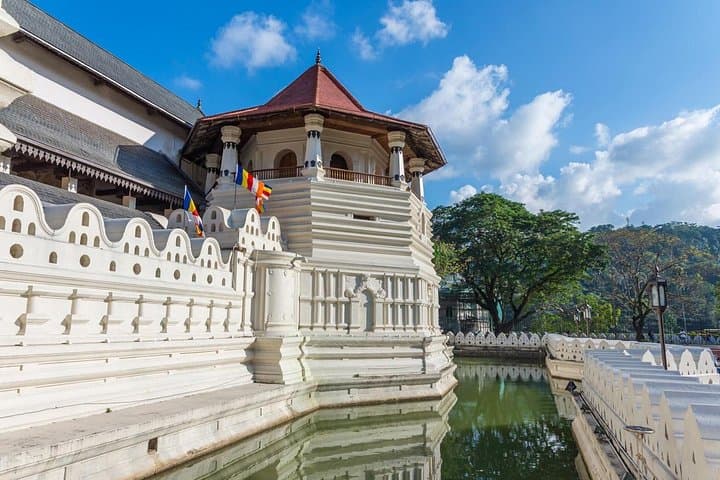 Dive On Excitement: 20-Day Sri Lanka Circuit from Airport to Nilaveli photo 4