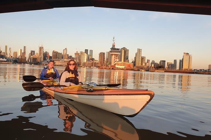 Sunset Kayak Dinner on the Yarra: Melbourne Skyline Paddle photo 3