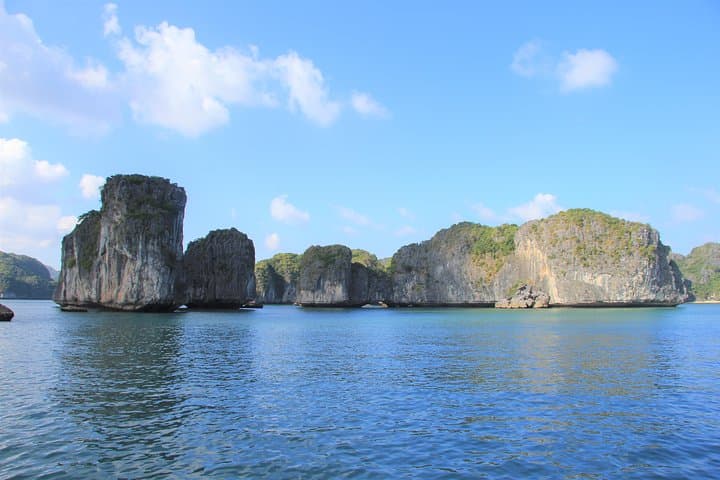 Full-Day Lan Ha & Ha Long Bay Boat Trip from Cat Ba with Captain Jack photo 4