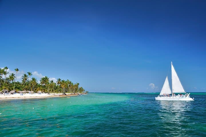 Punta Cana Happy Hour Sailing Cruise: Snorkel, Rum Shots & Natural Pool Party photo 1