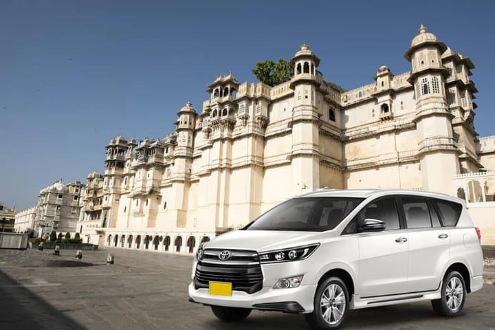 Explore Udaipur’s Palaces, Lakes, and Markets: Full-Day Sightseeing by Private Car photo 2