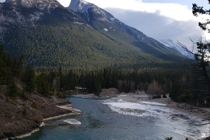 Lake Louise and Banff Day Trip — Explore the Alberta Rockies in a Day photo 2