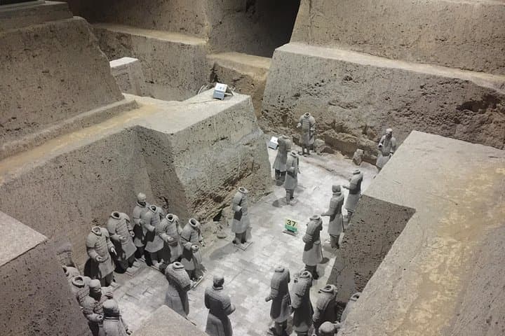 Xi'an 2-Day Private Tour from Beijing — Terracotta Warriors & Mount Huashan photo 4