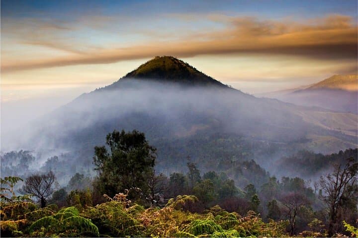 Ijen Blue Flame Hike from Bali: Night Trek to Java’s Fiery Crater photo 3