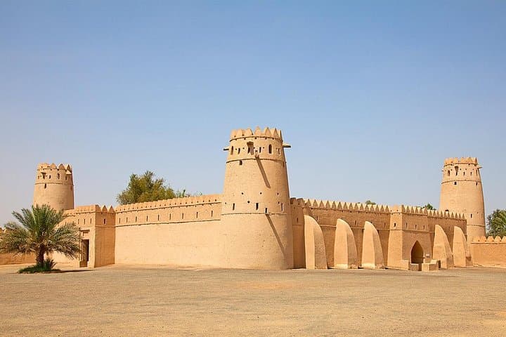 Sharjah and Ajman Day Tour from Dubai — Cultural Sights, Mosques & Souks photo 4