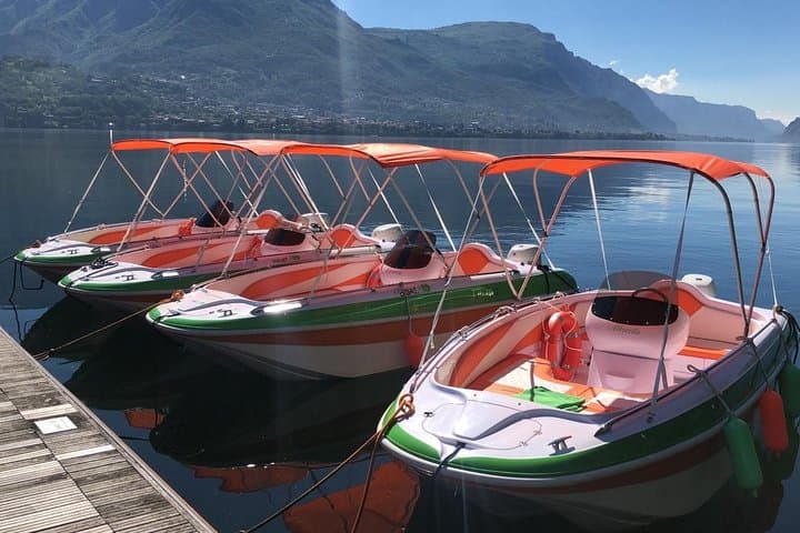 Pilot a Sunshine 500 on Lake Como — 2-Hour Boat Rental from Oliveto Lario