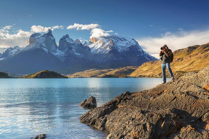 From El Calafate to Torres del Paine: Full-Day 4x4 Overland Tour to Cuernos & Pehoe photo 5