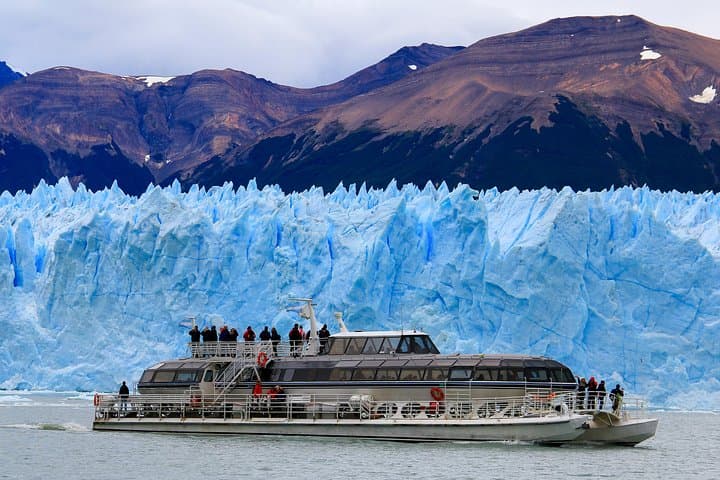 Two-Day Torres del Paine & Perito Moreno: 4x4 Overland, Boardwalks & Glacier Boat photo 2