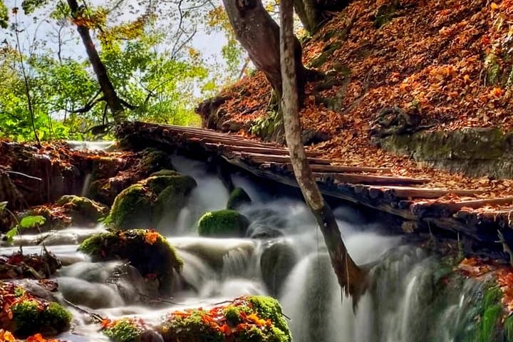 Plitvice Lakes Private Day Trip from Zagreb: Guided Tour to Rastoke & Plitvice photo 4