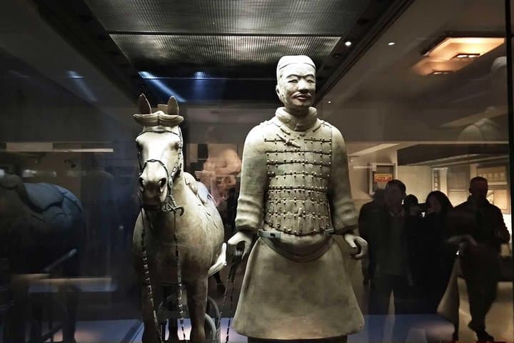 Xi'an Layover Terracotta Warriors Tour with Airport Transfer photo 3